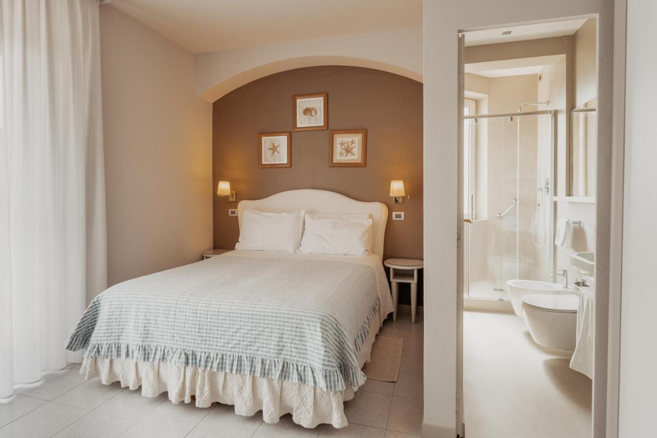 Hotel Eden Cinquale Bagian luar foto